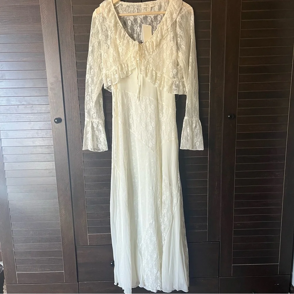 Thirty/Thirty Cream Lace Maxi Dress - Picture 1 of 2